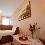 Ioanna 公寓