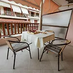 Ioanna Apartamento Neos Marmaras