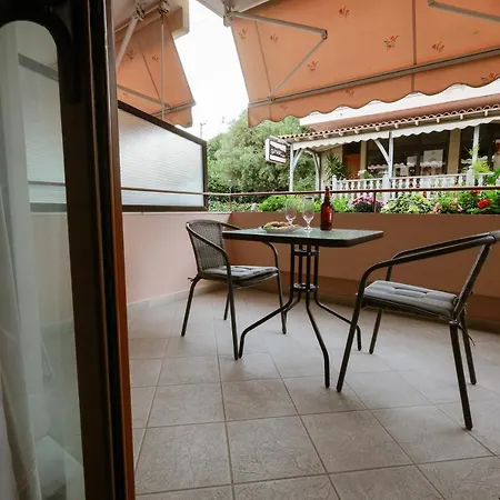 Ioanna Neos Marmaras