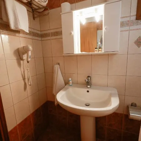 Ioanna Neos Marmaras