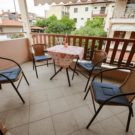 Ioanna Neos Marmaras