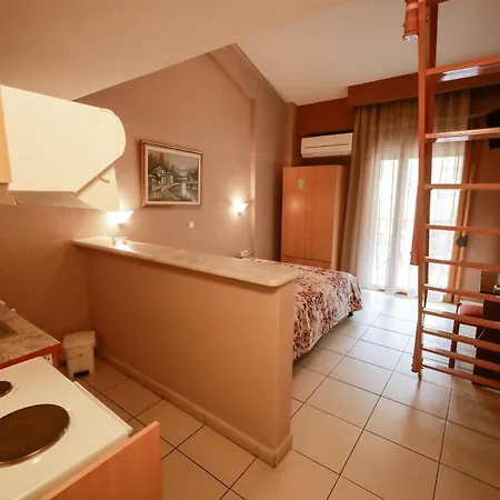 Ioanna * Neos Marmaras