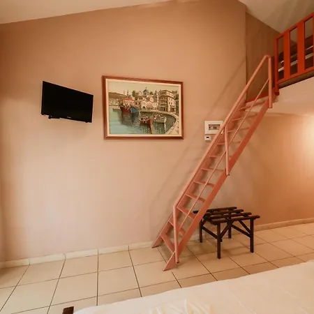 Ioanna Apartment Neos Marmaras